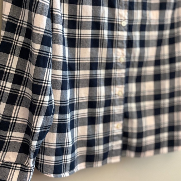 $9🎅🏼Tommy Hilfiger Black White & Baby Pink Plaid Button-Up Long Sleeve Flannel - Picture 7 of 15